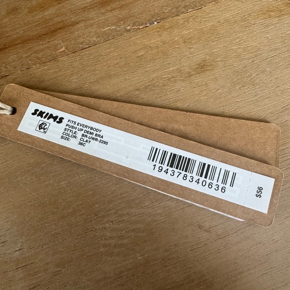 SKIMS Fits Everybody Demi Push Up Bra - Clay - Picture 5 of 5